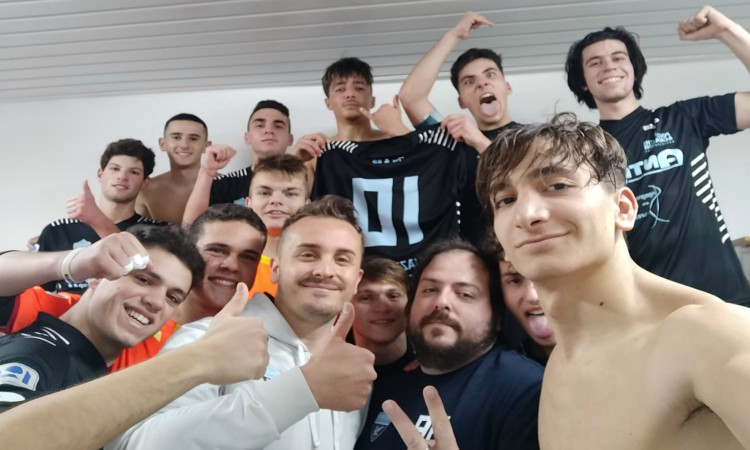 u19 8-3
